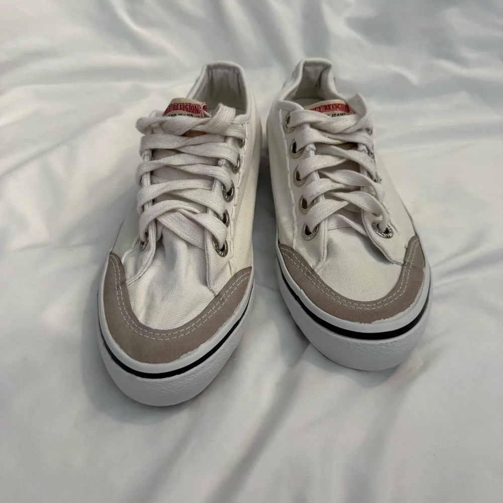 EUC Y2K Vintage True Religion Canvas and Suede Low-top Lace Up Sneakers